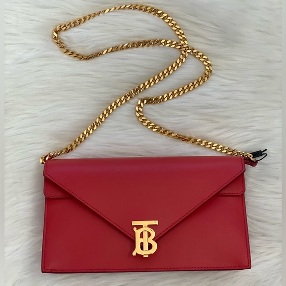 🔥NEW wTag-BURBERRY Red Envelope with Chain Purse/Crossbody - Picture 1 of 12